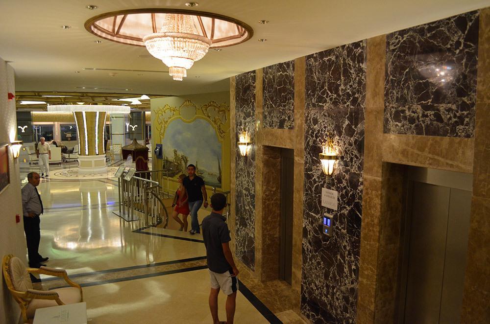 Lamos Resort Hotel & Convention Center Kumkuyu Esterno foto