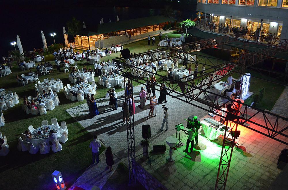 Lamos Resort Hotel & Convention Center Kumkuyu Esterno foto