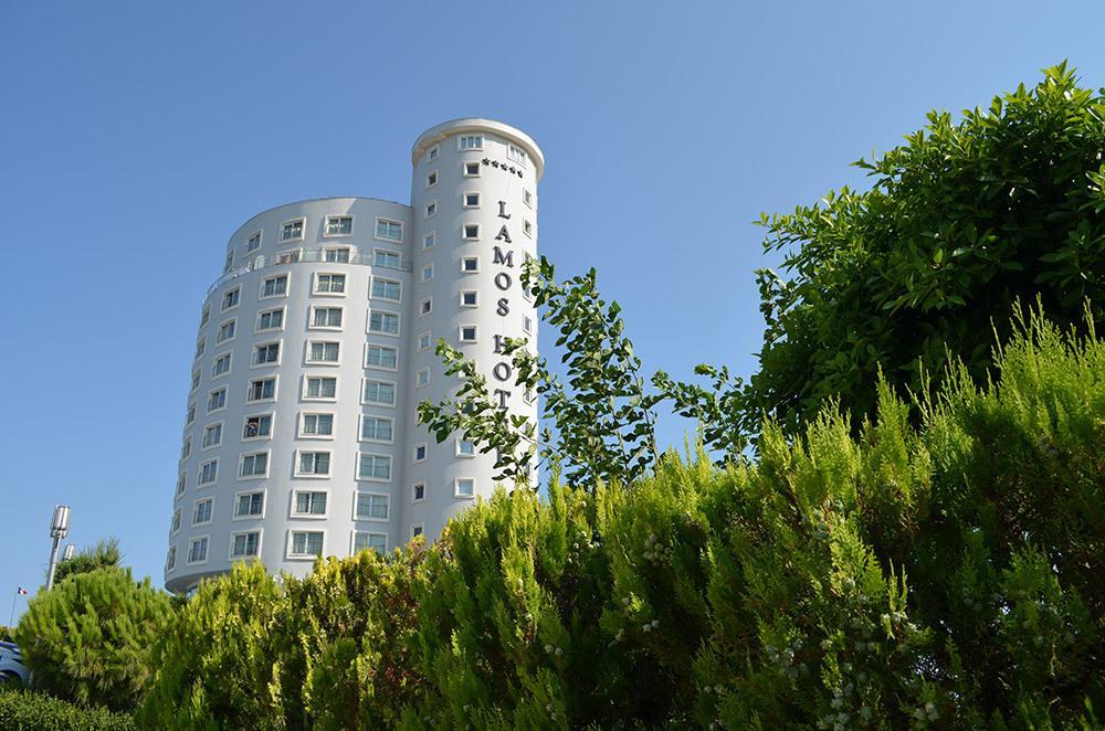 Lamos Resort Hotel & Convention Center Kumkuyu Esterno foto