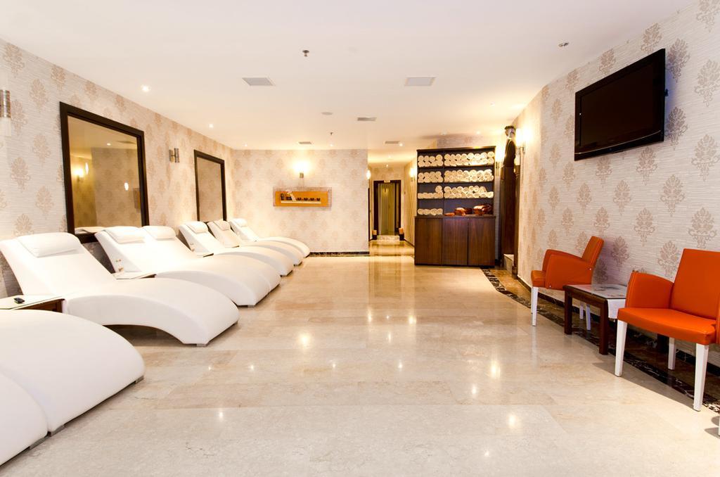 Lamos Resort Hotel & Convention Center Kumkuyu Esterno foto